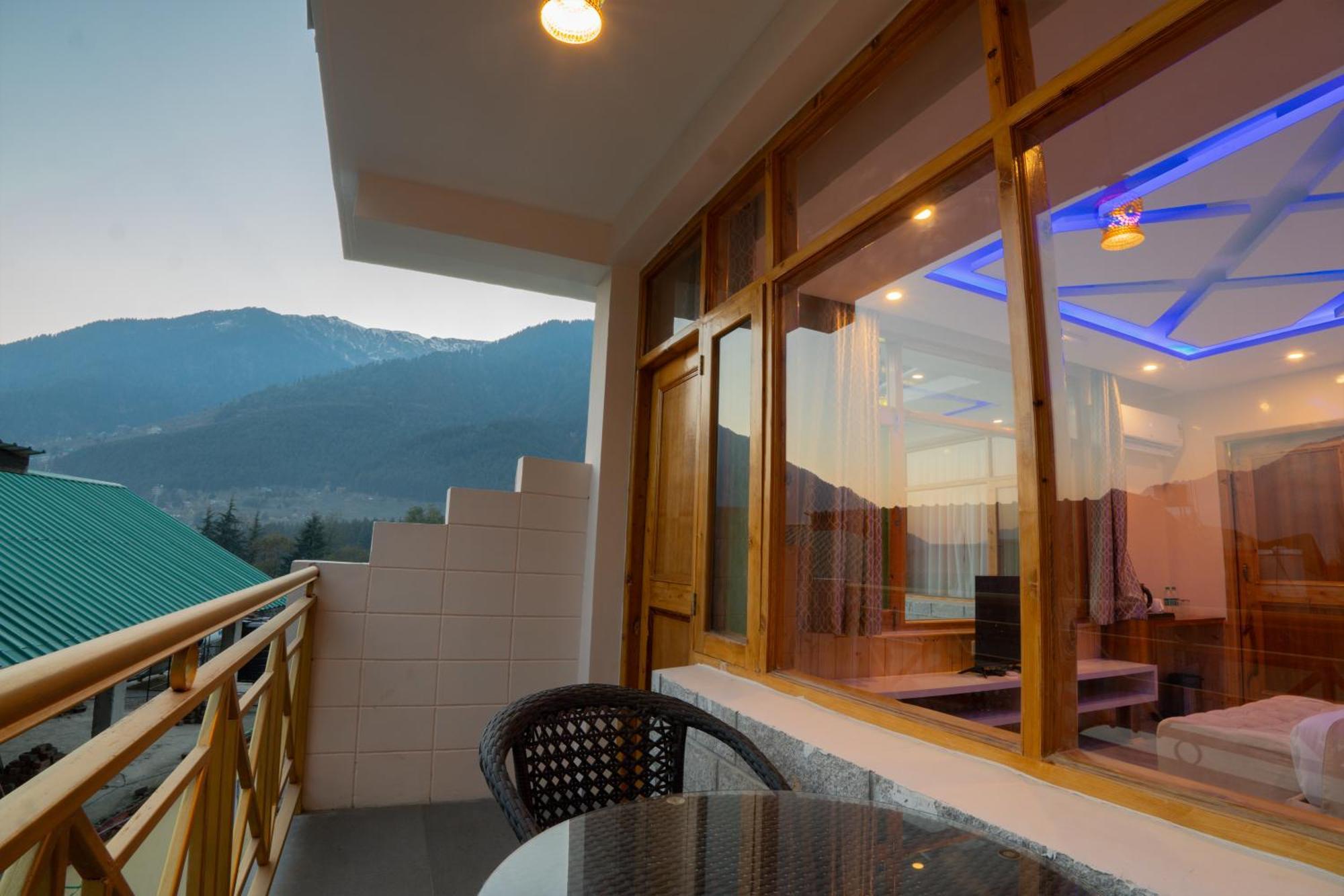 West Western Resort Manali #Neartomallroad #Gym #Lawn #Playingzone #Pooltable #Kidsfriendly #Mountainview #Tabletennis #Familyfriendly #Privateparking Exterior foto