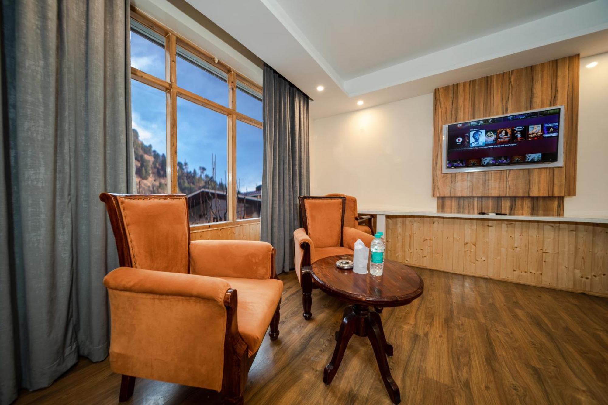 West Western Resort Manali #Neartomallroad #Gym #Lawn #Playingzone #Pooltable #Kidsfriendly #Mountainview #Tabletennis #Familyfriendly #Privateparking Exterior foto