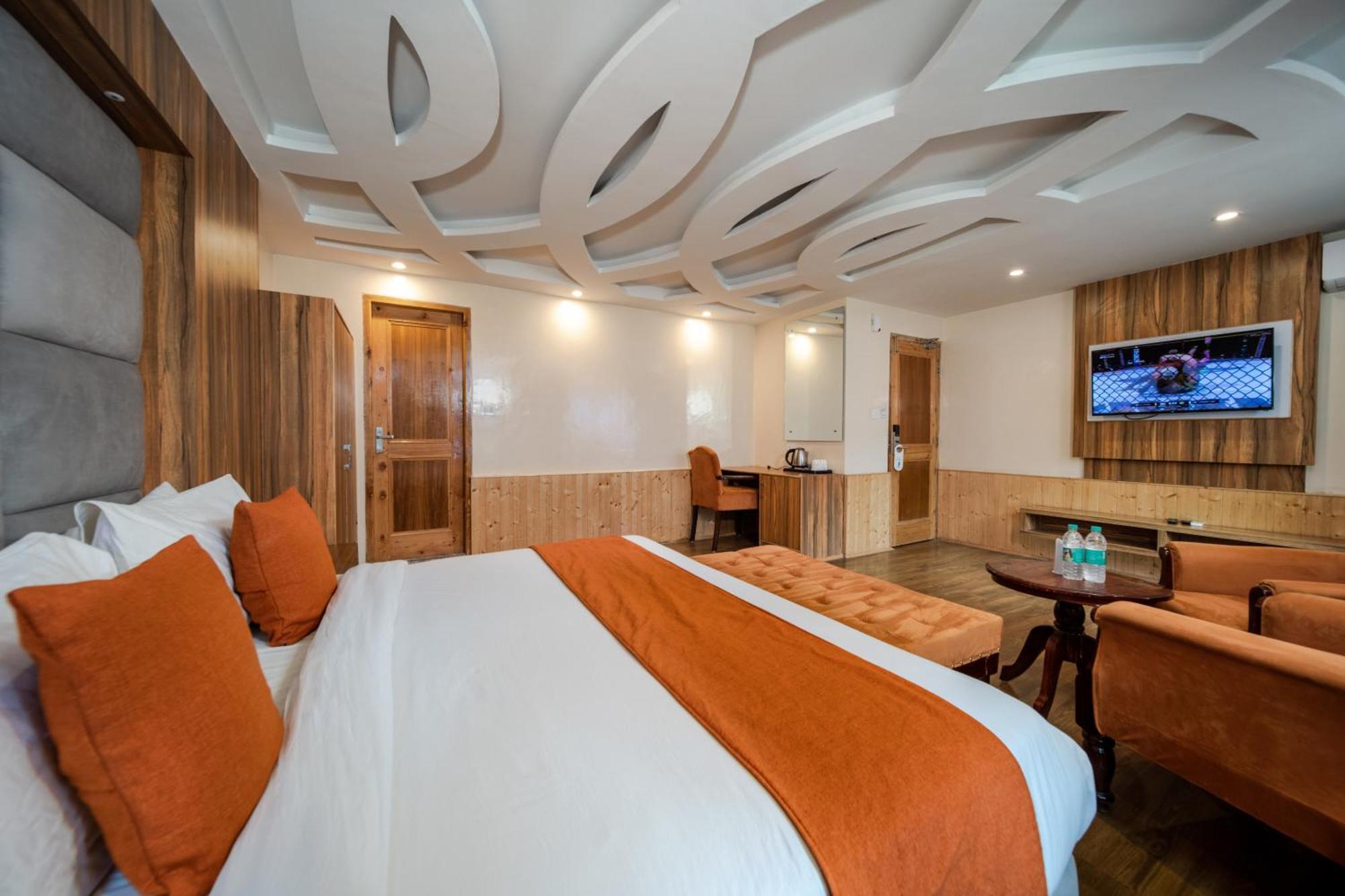 West Western Resort Manali #Neartomallroad #Gym #Lawn #Playingzone #Pooltable #Kidsfriendly #Mountainview #Tabletennis #Familyfriendly #Privateparking Exterior foto