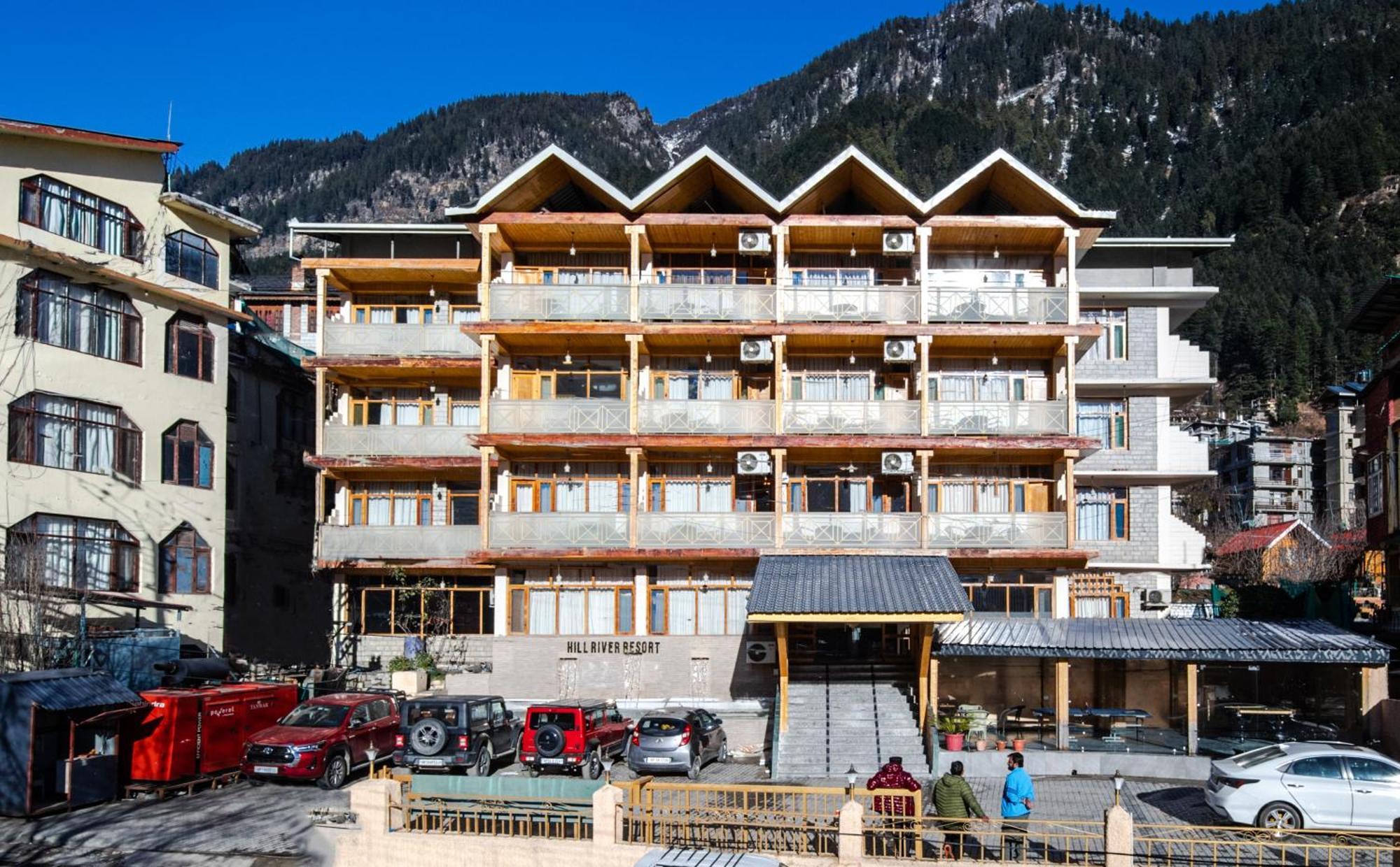 West Western Resort Manali #Neartomallroad #Gym #Lawn #Playingzone #Pooltable #Kidsfriendly #Mountainview #Tabletennis #Familyfriendly #Privateparking Exterior foto
